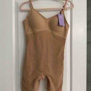 Honeylove Low-Back Bodysuit Sand L